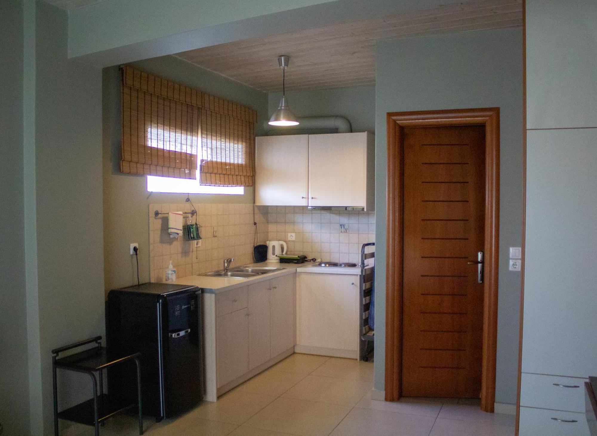 Kritamos Apartments Kardhamili Ngoại thất bức ảnh